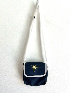 TAMPA BAY RAYS 7X8 Bag Purse Crossbody Zipper Top Embroidered Logo Team Giveaway